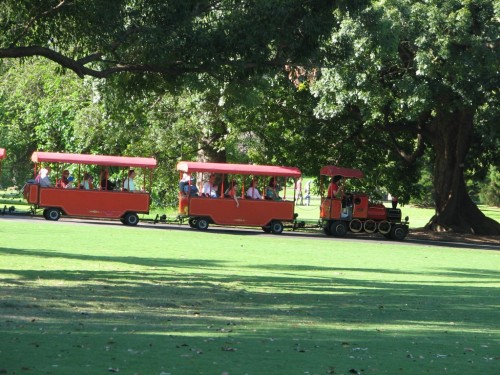 Trackless Train tours, Royal Botanic Gardens, Sydney Trackless Train tours, Royal Botanic Gardens, Sydney