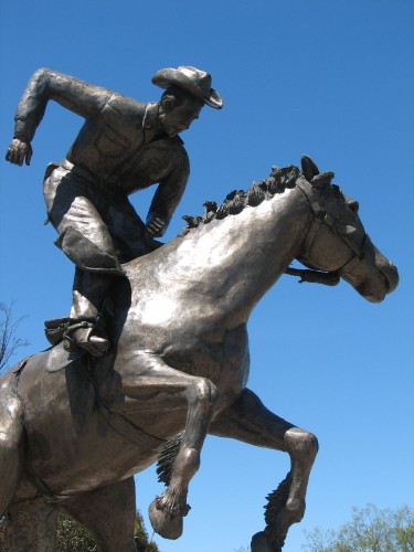 Life size statue of Curio at Marrabel, South Australia