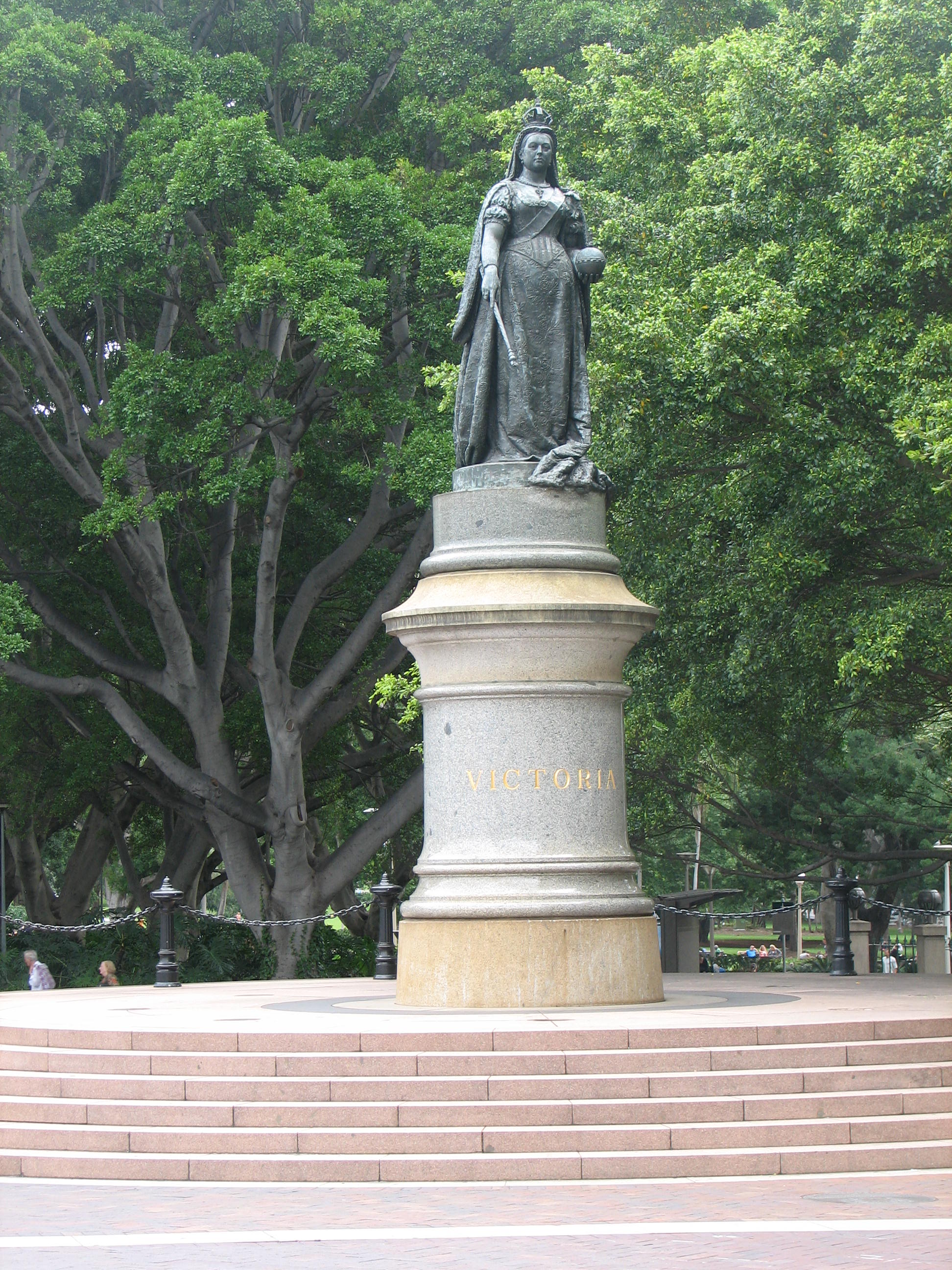Statue of Queen Victoria, Hyde Park, Sydney Trevor's Travels